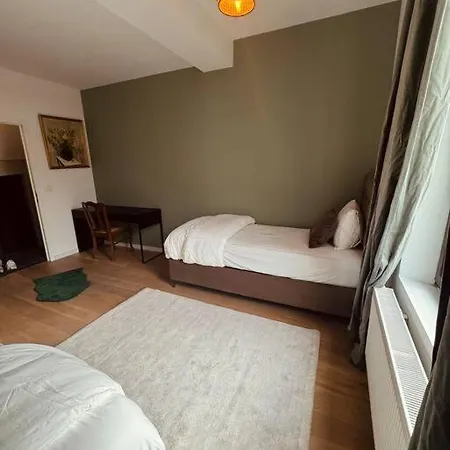 Antwerpian Old Town Apartment *